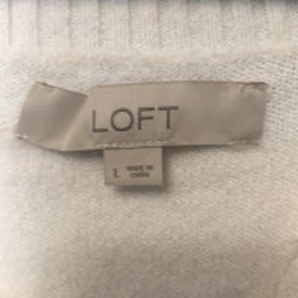 Loft Split Hem Cream Tunic Sweater. Size Large EUC - Picture 2 of 3